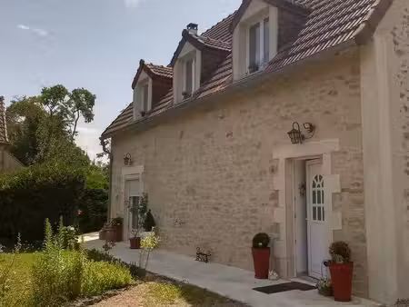 maison en pierres apparentes