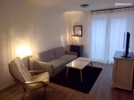 appartement meublé en face de la gare