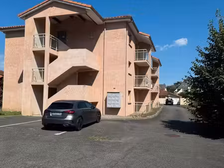 studio avec parking sécurisé