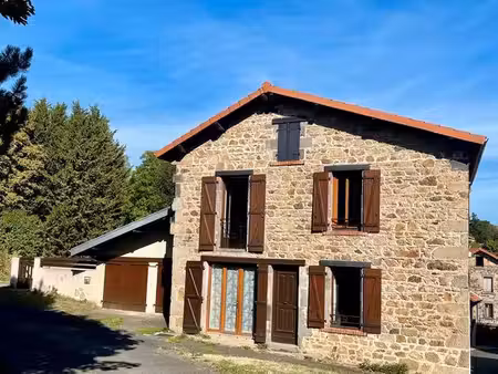 maison en pierre de 94 m² – 3 chambres  garage et belle vue sur clermont-ferrand