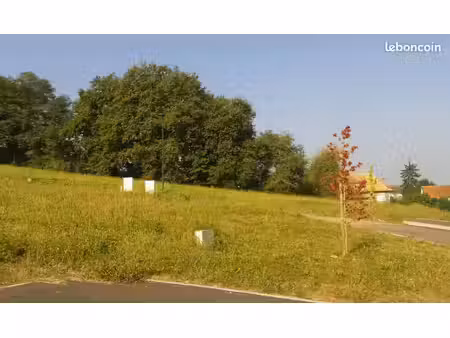 terrain 1 050 m² orthez
