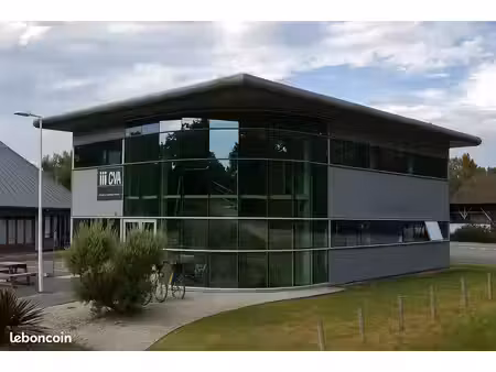 bureaux 400 m² pau