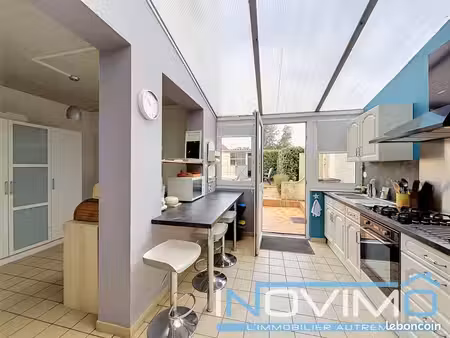 maison 8 pièces 127 m²