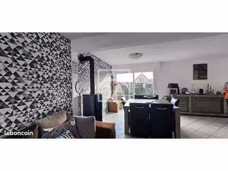 maison 6 pièces 121 m²