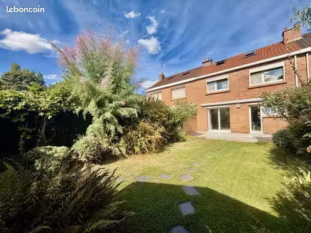 maison 5 pièces 90 m²