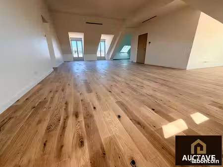 appartement 4 pièces 114 m²