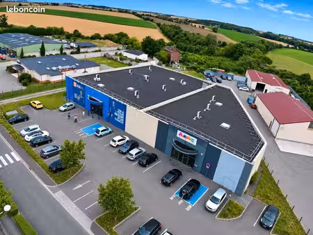 local d'activité 600 m²