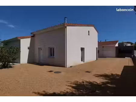 maison 125 m² - 4 chambres – terrain 875 m² - vic le comte – 359.000