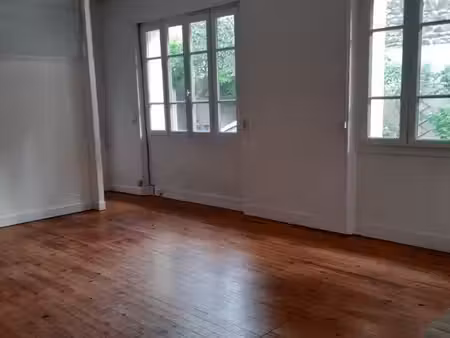 loue bureaux 62 m2 boulevard lavoisier