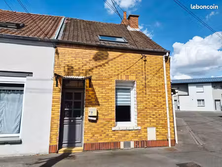 maison de ville  63m²  2 chambres  courette  grand garage
