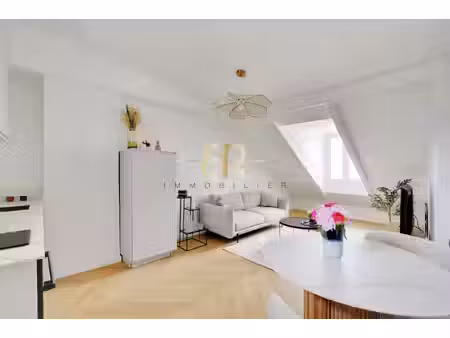 dernier étage / refait a neuf par architecte / calme