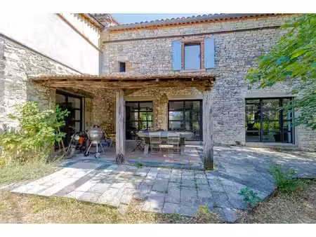 maison en pierre rénovée - 5 chambres ? piscine - 3 700 m² - à 10 min d'albi