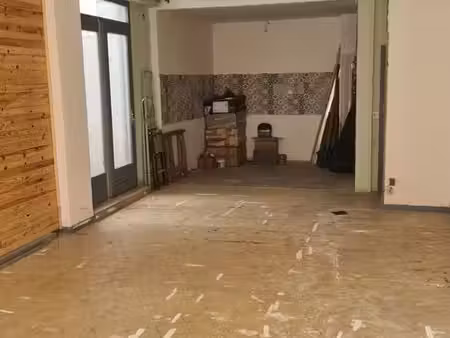 local commercial centre-ville courpière 60m²