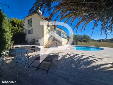 maison 5 pièces 130 m²