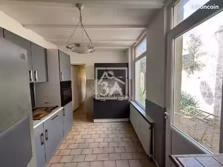maison 8 pièces 149 m²