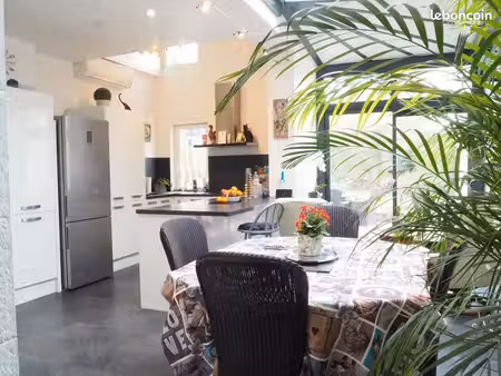 maison 8 pièces 193 m²