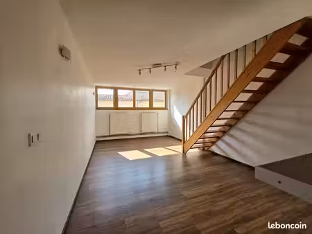 t4 en duplex au centre-ville de billom