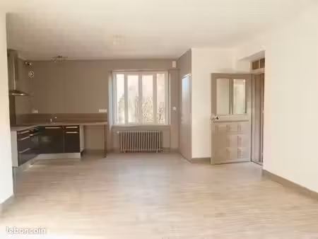 très bel appartement t4 110m2