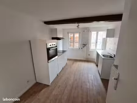 4 piéces rénové triplex