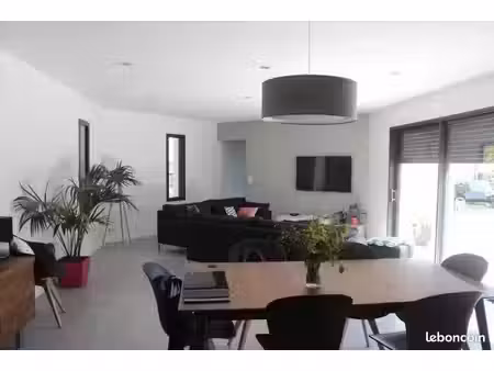 maison 5 pièces 90 m²