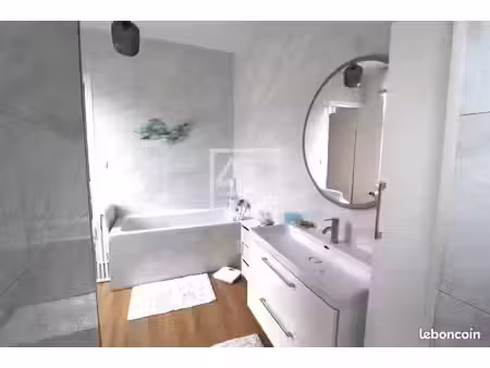 maison 7 pièces 181 m²