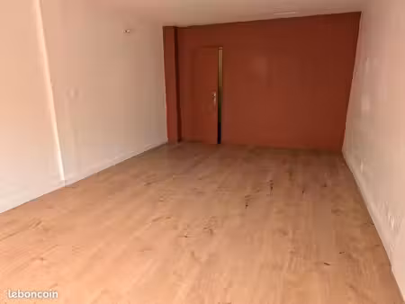 local commercial ou activité 30m2