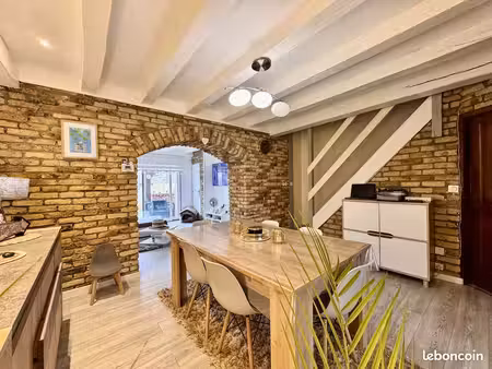 maison 6 pièces 103 m²