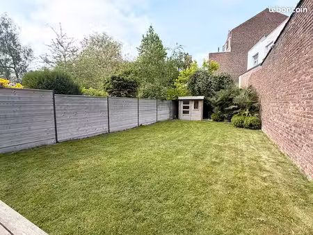 maison 8 pièces 160 m²