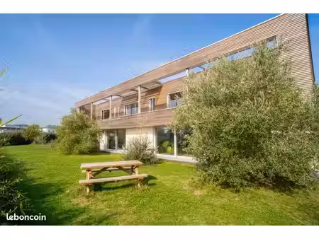 villa d’architecte contemporaine de 400m2 – sobriété énergétique d’exception & piscine int