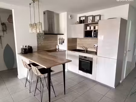 appartement t3 récent - vue montagnes
