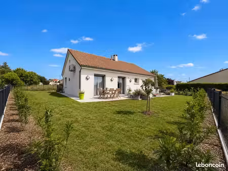 maison à louer avec jardin et parking - riom