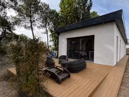 appartement récent de 38 m² avec terrasse et parking