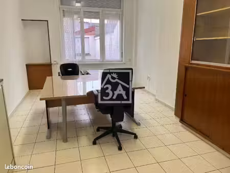 bureau 91 m²