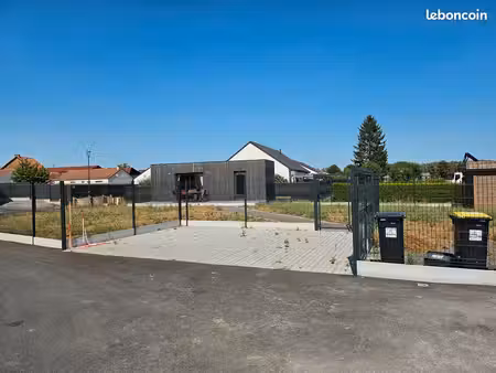 bureau indépendant ou local professionnel de 23m²