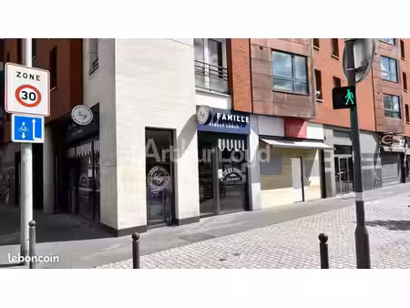local commercial 73 m²