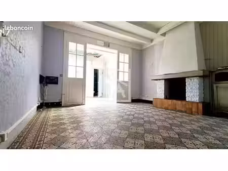 maison 5 pièces 136 m²
