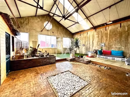 maison 7 pièces 204 m²