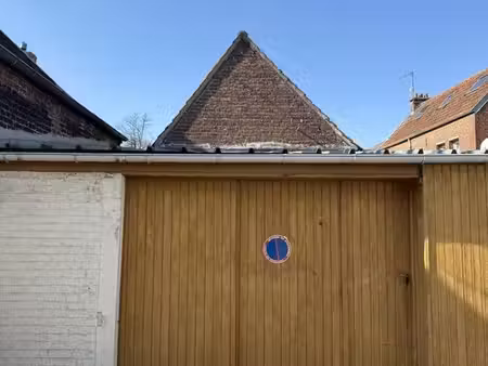 local divers 96 m² villers outreaux