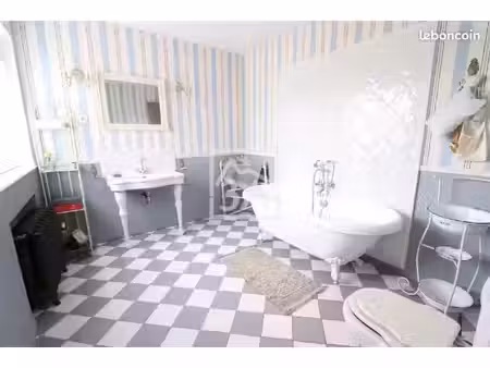 maison de ville 8 pièces 245 m²