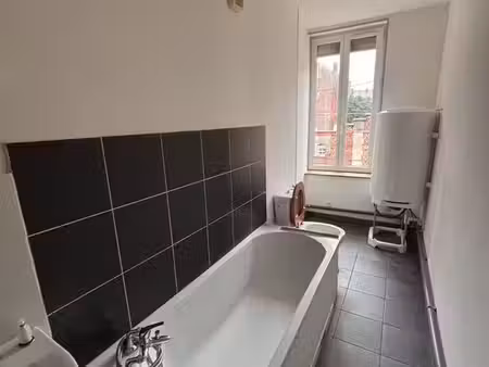 a louer t2 denain centre 42m²