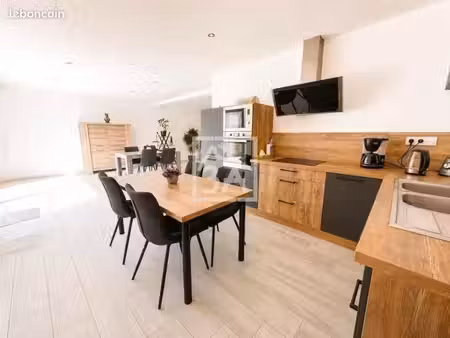 maison 7 pièces 156 m²