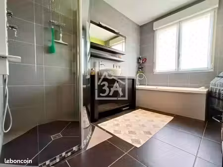 maison 6 pièces 115 m²