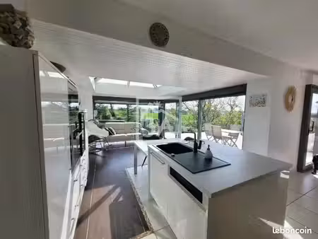 propriété 9 pièces 178 m²