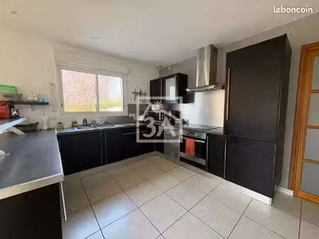 pavillon 6 pièces 121 m²