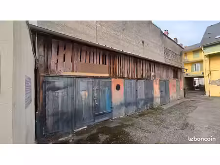bâtiment 37 m² – 6 espaces – idéal stockage / garde-meubles