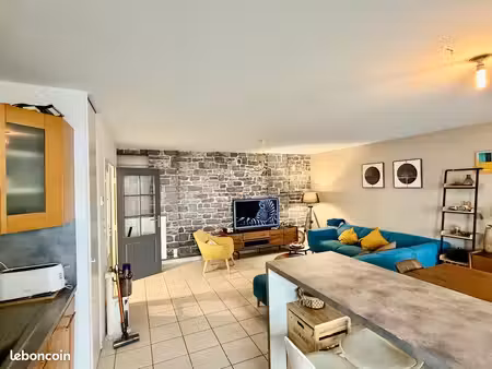 appartement 3 pièces de 73 5m² + terrasse + garage