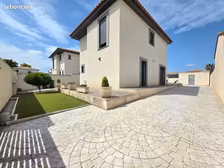 maison 110 m² avec piscine – pia – 325 000