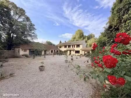 maison de caractère - 1 ha - proche forêt
