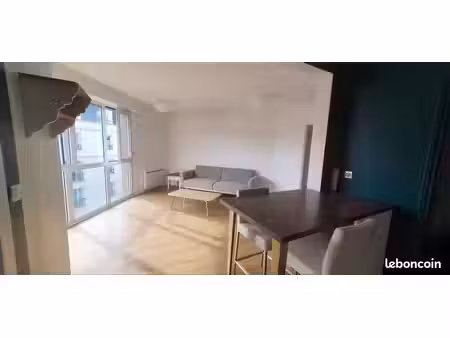 t2 meublé 50m2 - 2 balcons - parking - quartier rhonelle