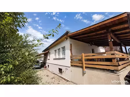 maison 6 pièces 140 m²